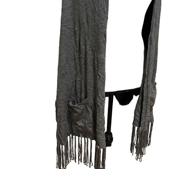 Tribal shawl with sleeves - Picture 4 of 6